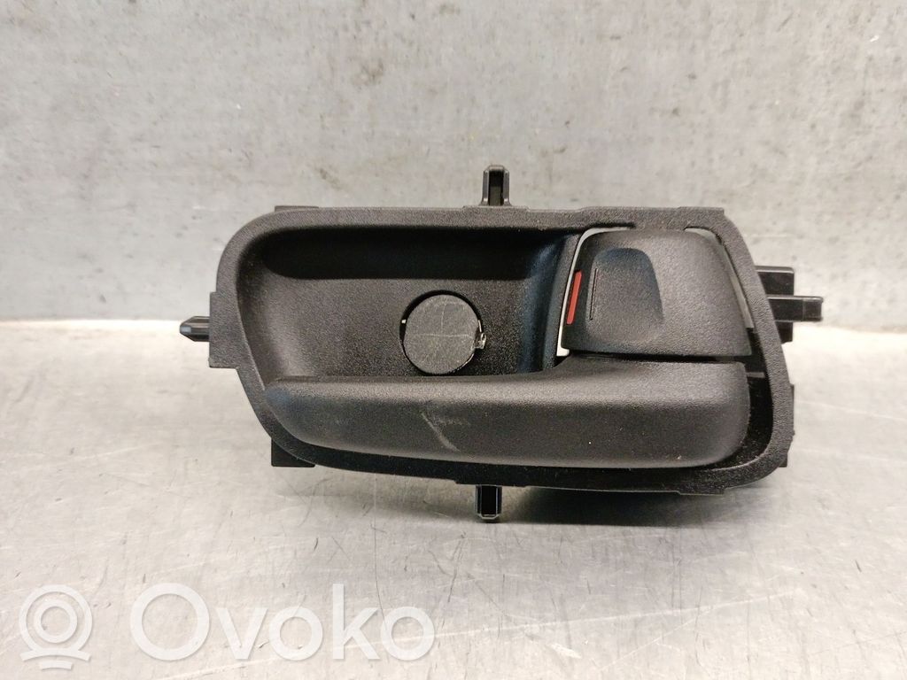 Toyota Yaris Klamka wewnętrzna drzwi przednich 