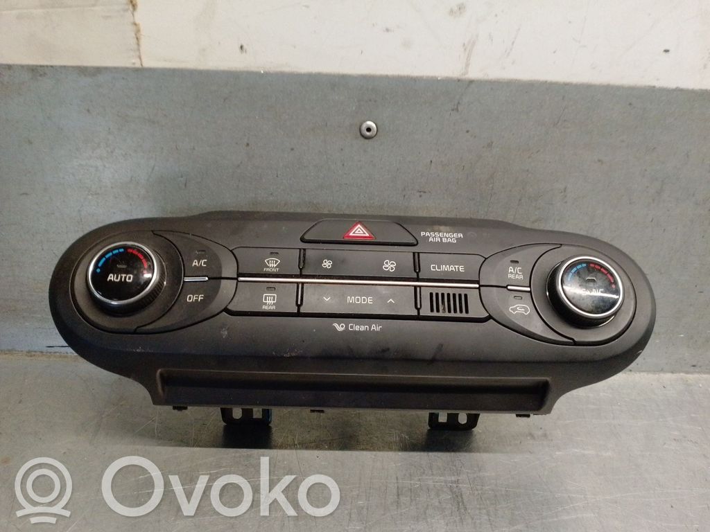 KIA Sorento Climate control unit 