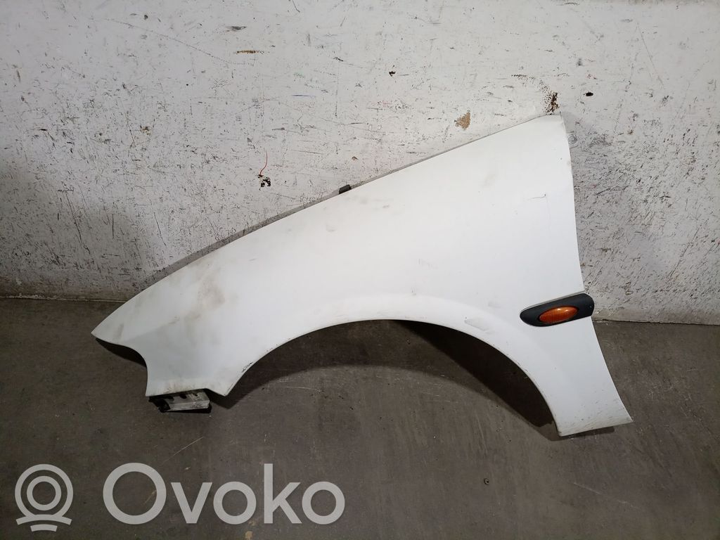 Opel Vectra B Sparnas 