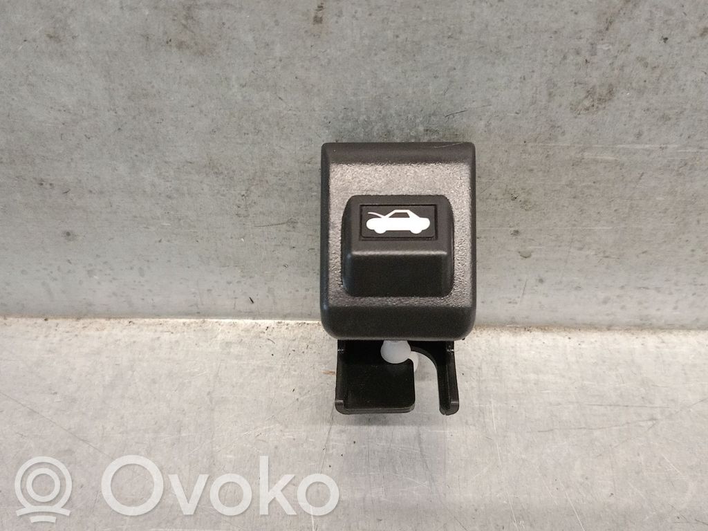 Mazda CX-5 II Tie down hook / loop 