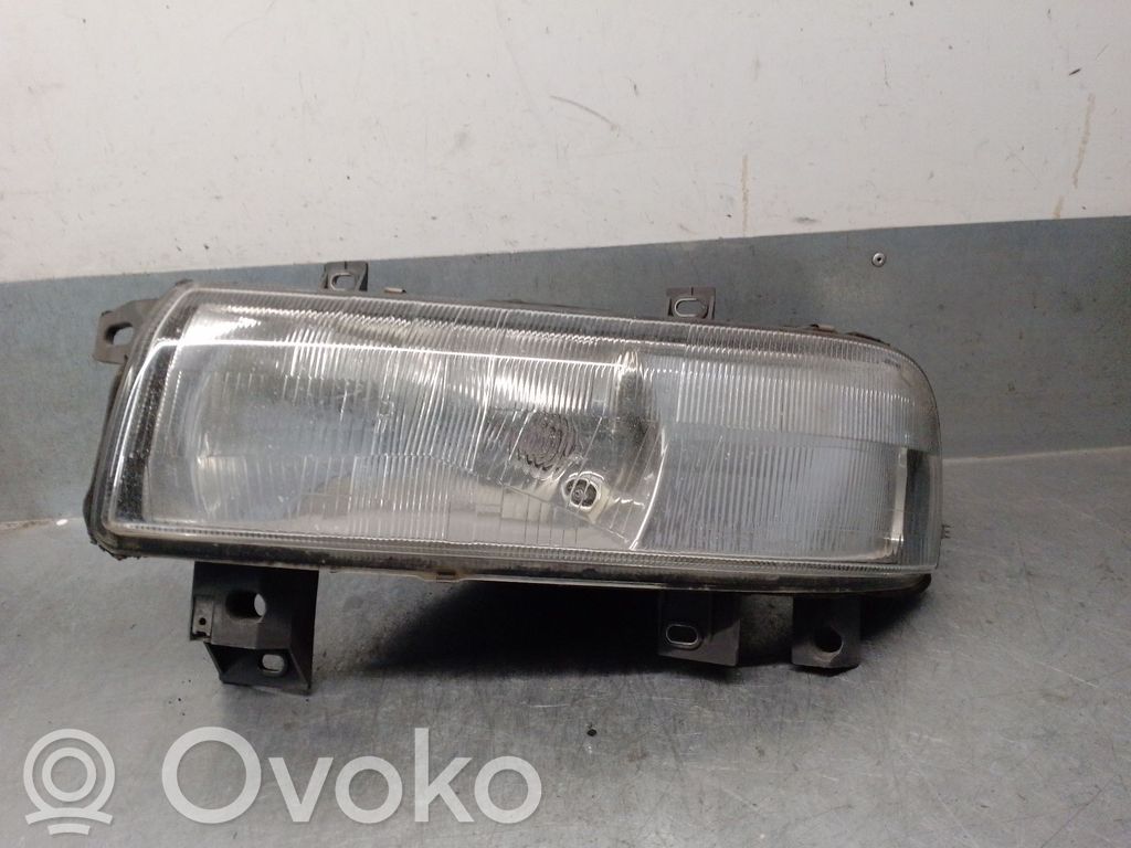 Renault Master II Headlight/headlamp 