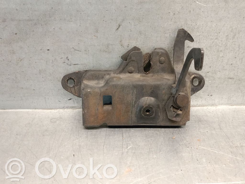 Hyundai Galloper Tie down hook / loop 