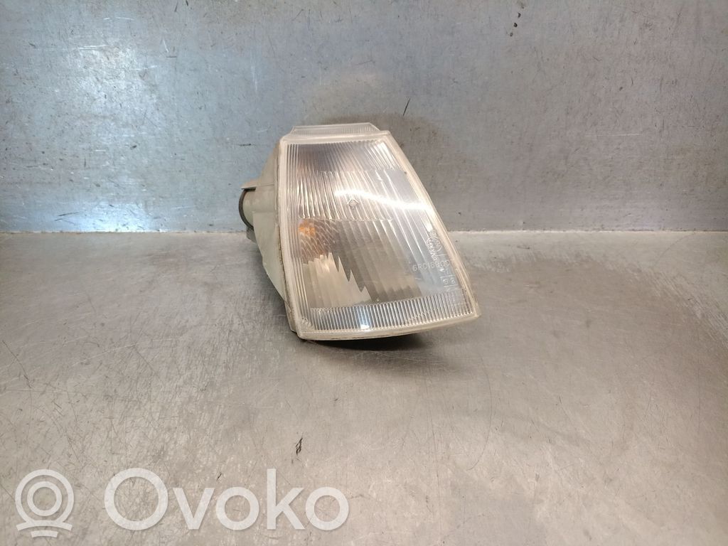 Renault Clio I Headlight/headlamp 
