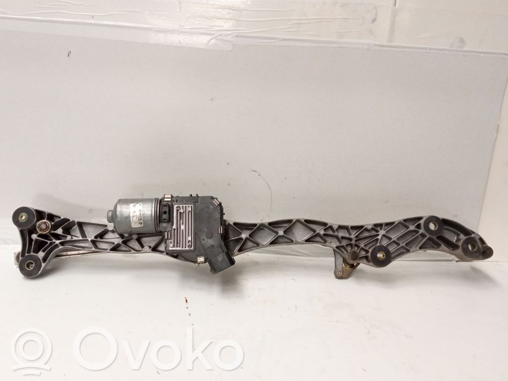 Wiper motor   6923740,0390241806,BOSCH