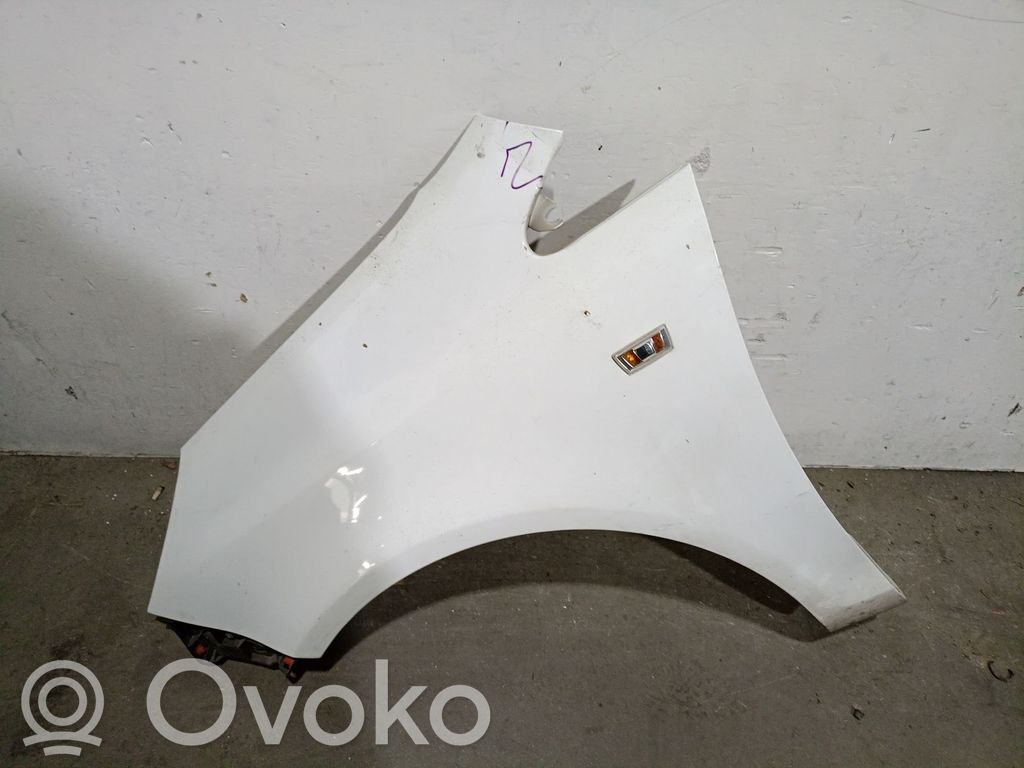 Opel Corsa D Spārns 