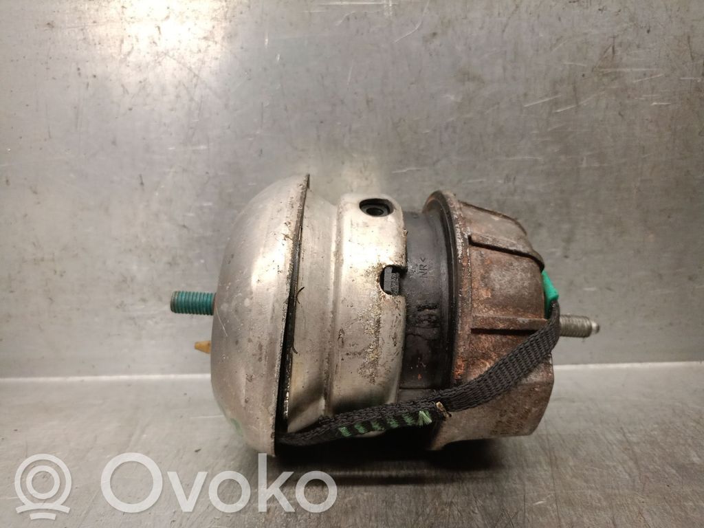 Jaguar S-Type Engine mount bracket 