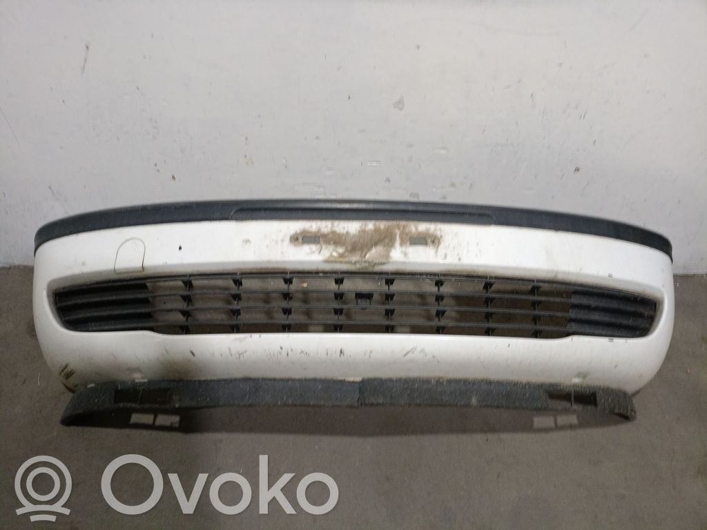 Opel Zafira A Zderzak przedni 