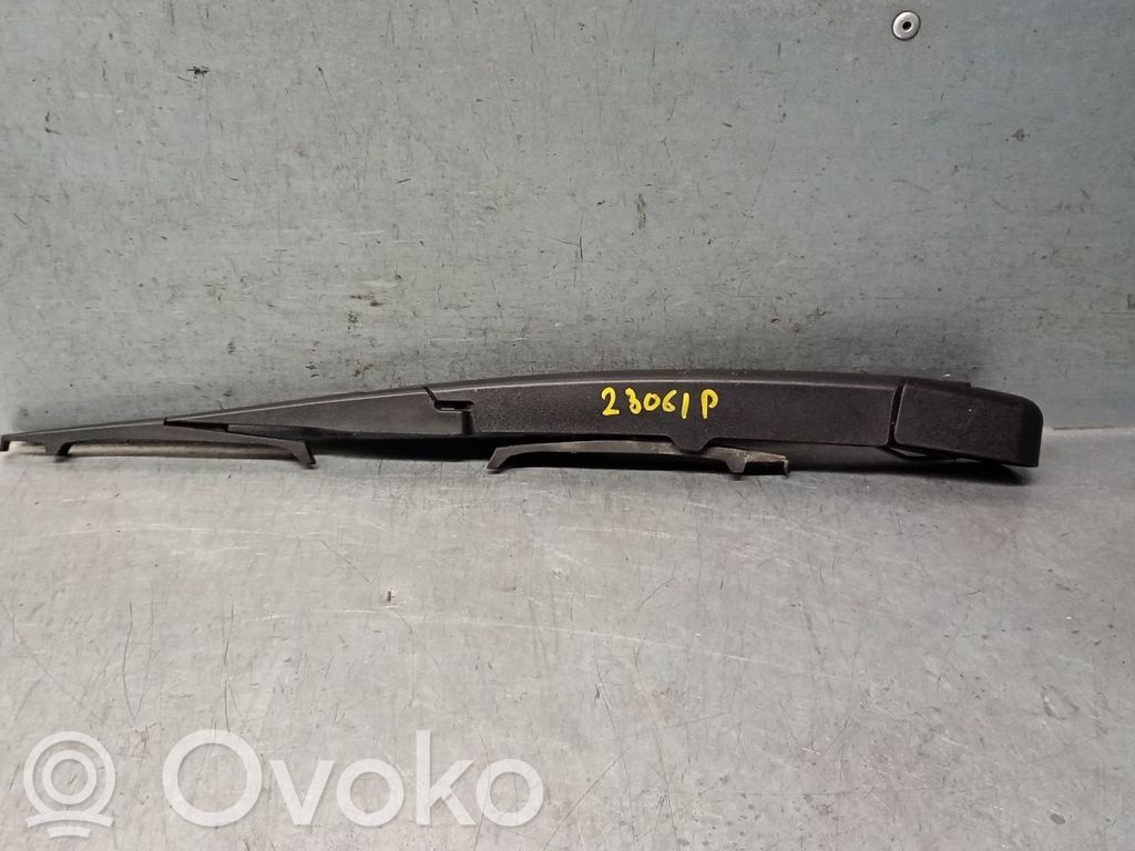 Hyundai Kona II Rear wiper blade arm 