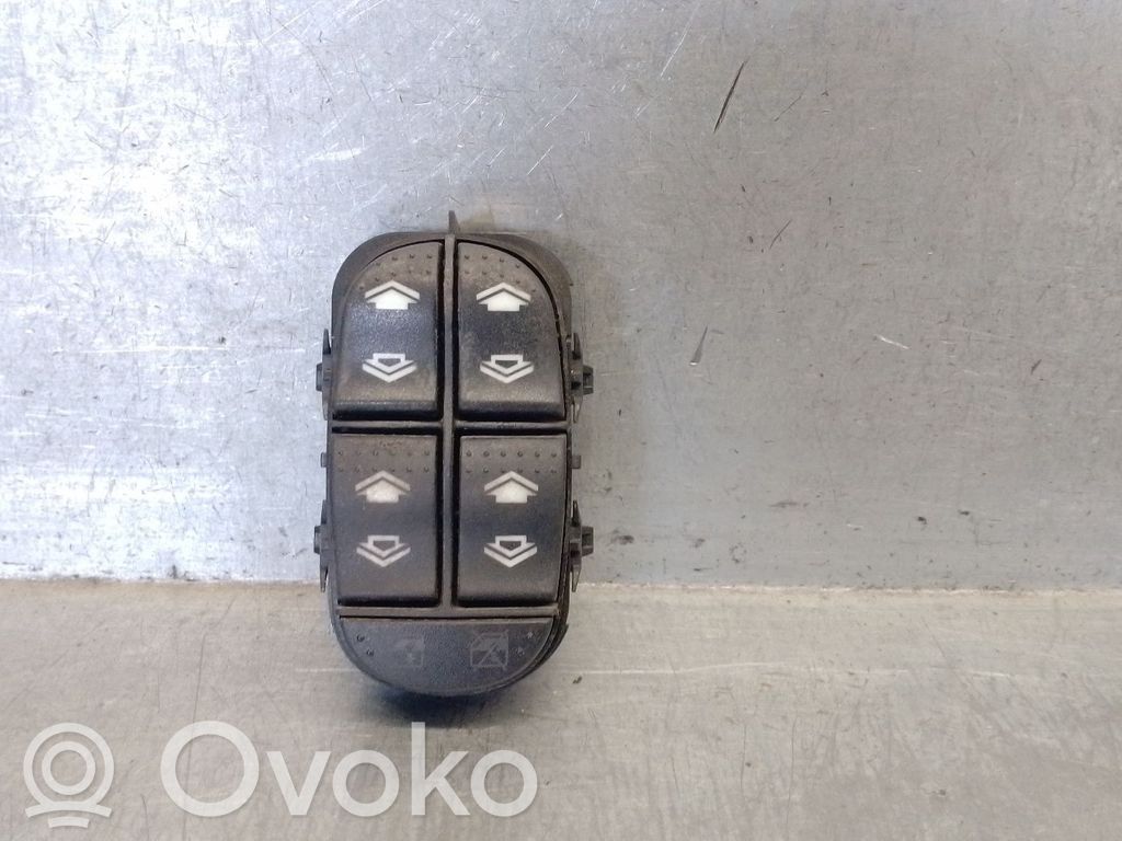 Ford Focus Electric window control switch 