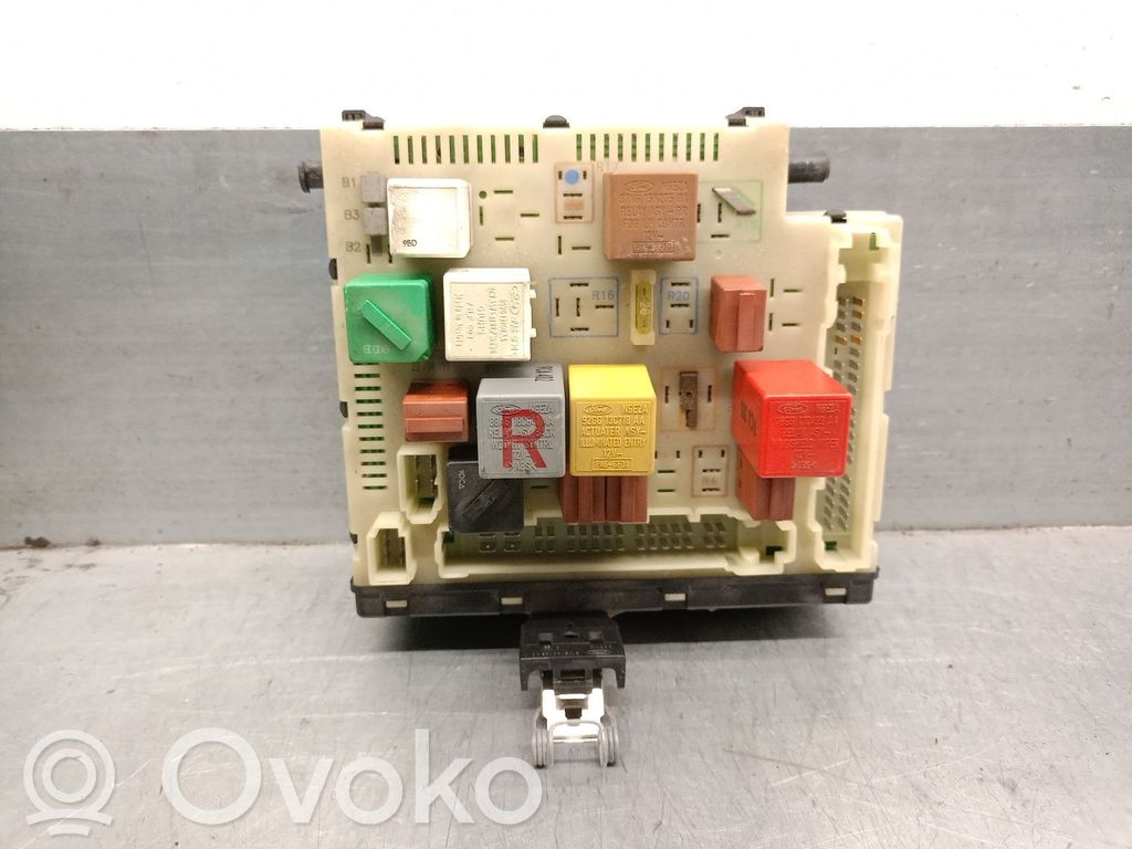 Ford Escort Saugiklių dėžė (komplektas) 