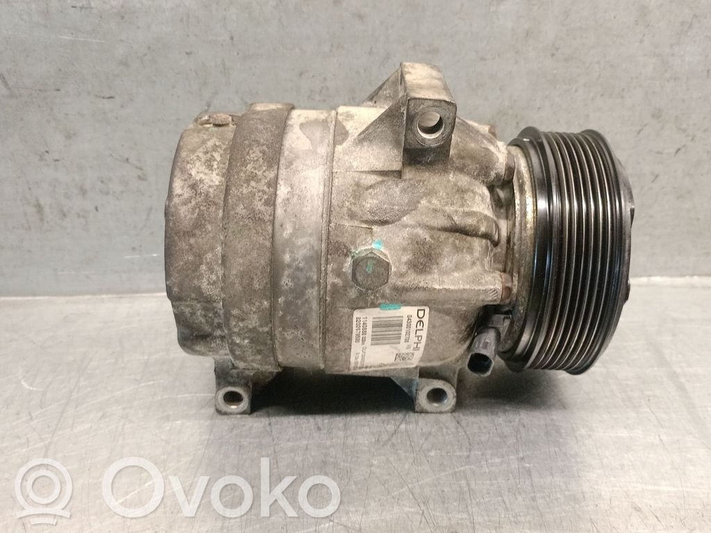 Renault Trafic II (X83) Air conditioning (A/C) compressor (pump) 