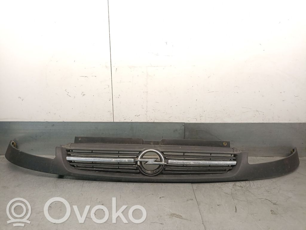 Opel Vivaro Front grill 