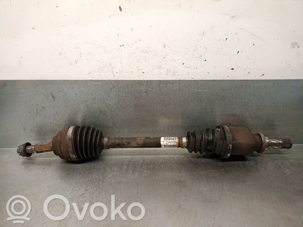 Etuvetoakseli   8200499585,8200618501
