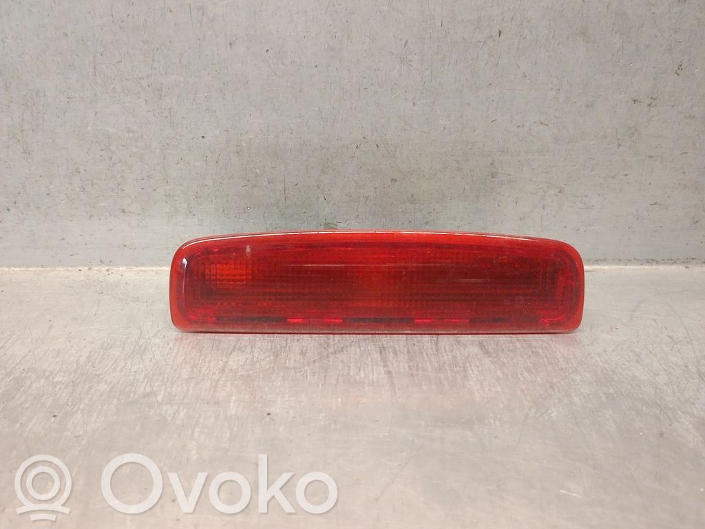 Renault Express Third/center stoplight 