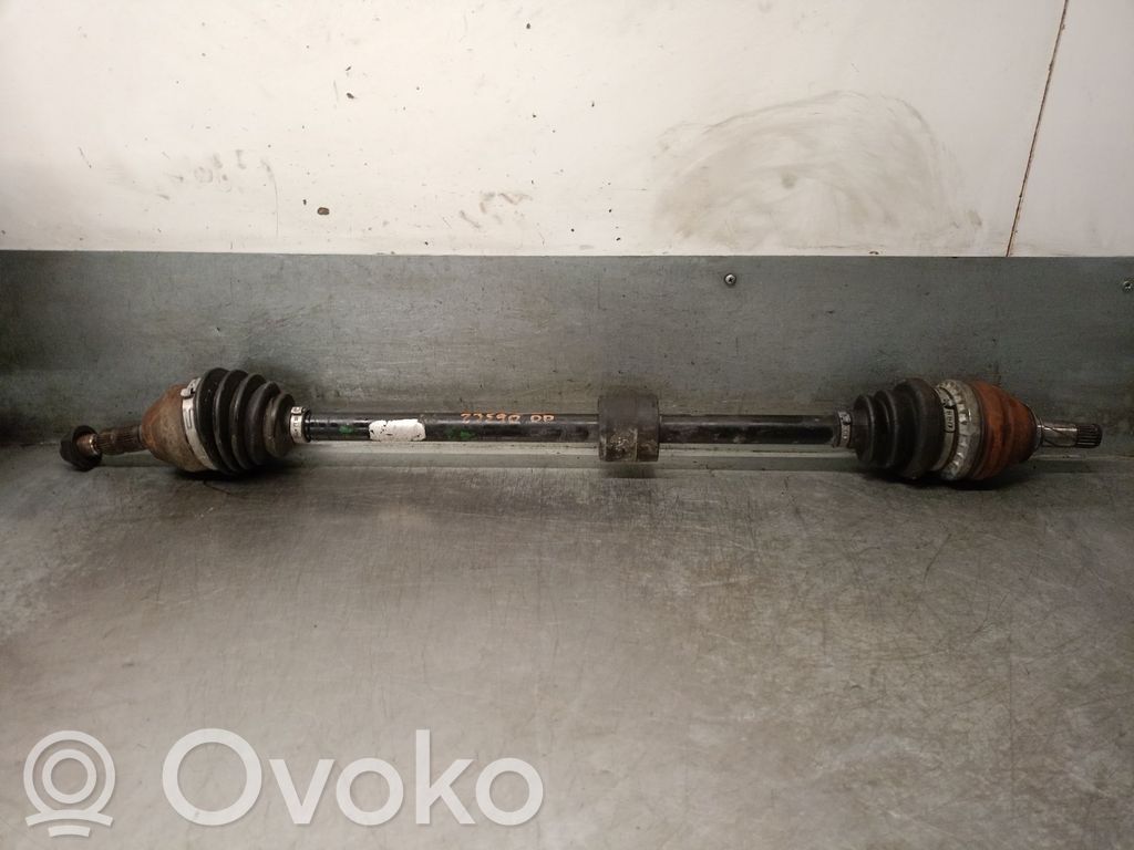 Opel Zafira B Półoś przednia 