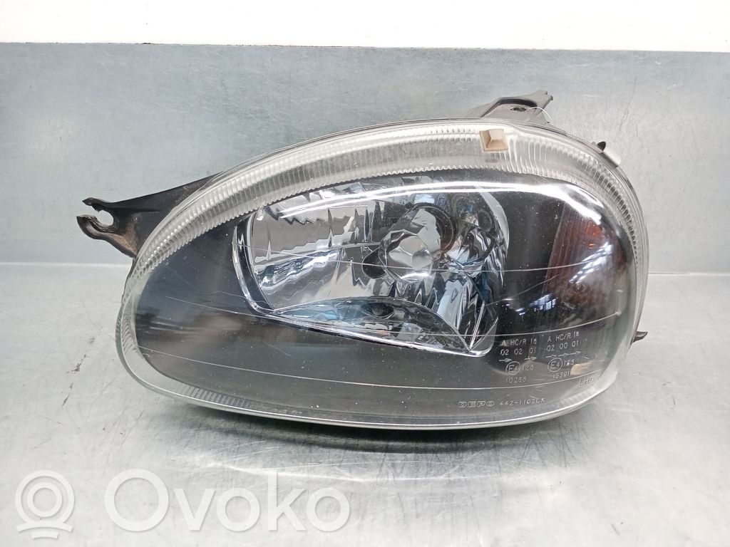 Opel Corsa B Faro/fanale 