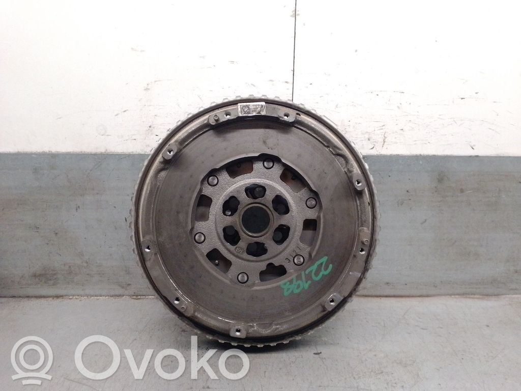 Nissan Juke II F16 Volano
