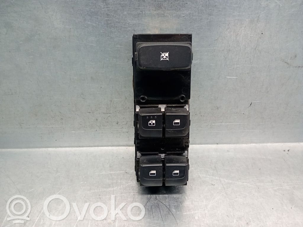 KIA Rio Electric window control switch 