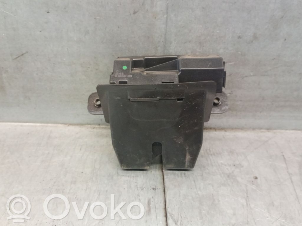 Ford Fiesta Bagāžnieka slēdzene 