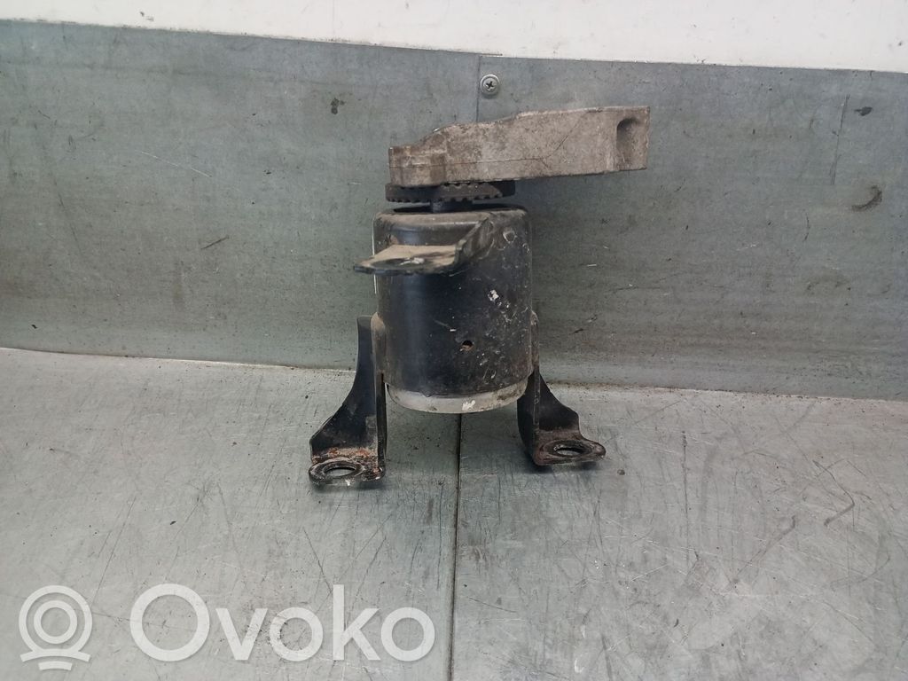 Ford Fiesta Engine mount bracket 