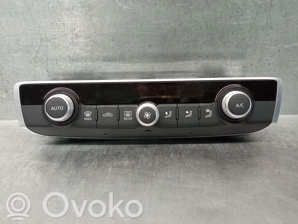 Audi Q3 F3 Climate control unit 
