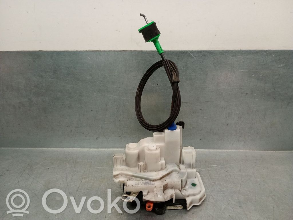 Citroen Nemo Priekšpusē slēdzene 