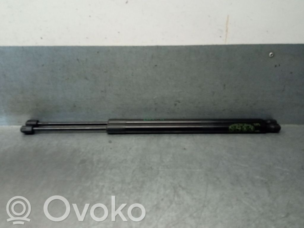Toyota RAV 4 (XA50) Amortyzator klapy tylnej bagażnika 