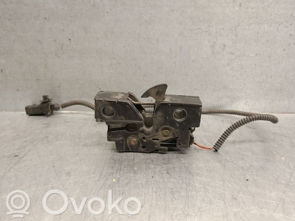 Tie down hook / loop   5F0823509C,5F0823509C