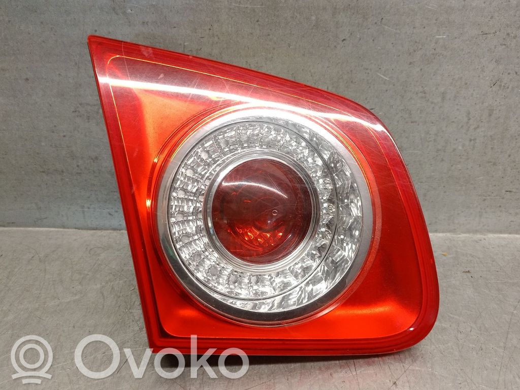 Volkswagen Jetta V Luci posteriori 