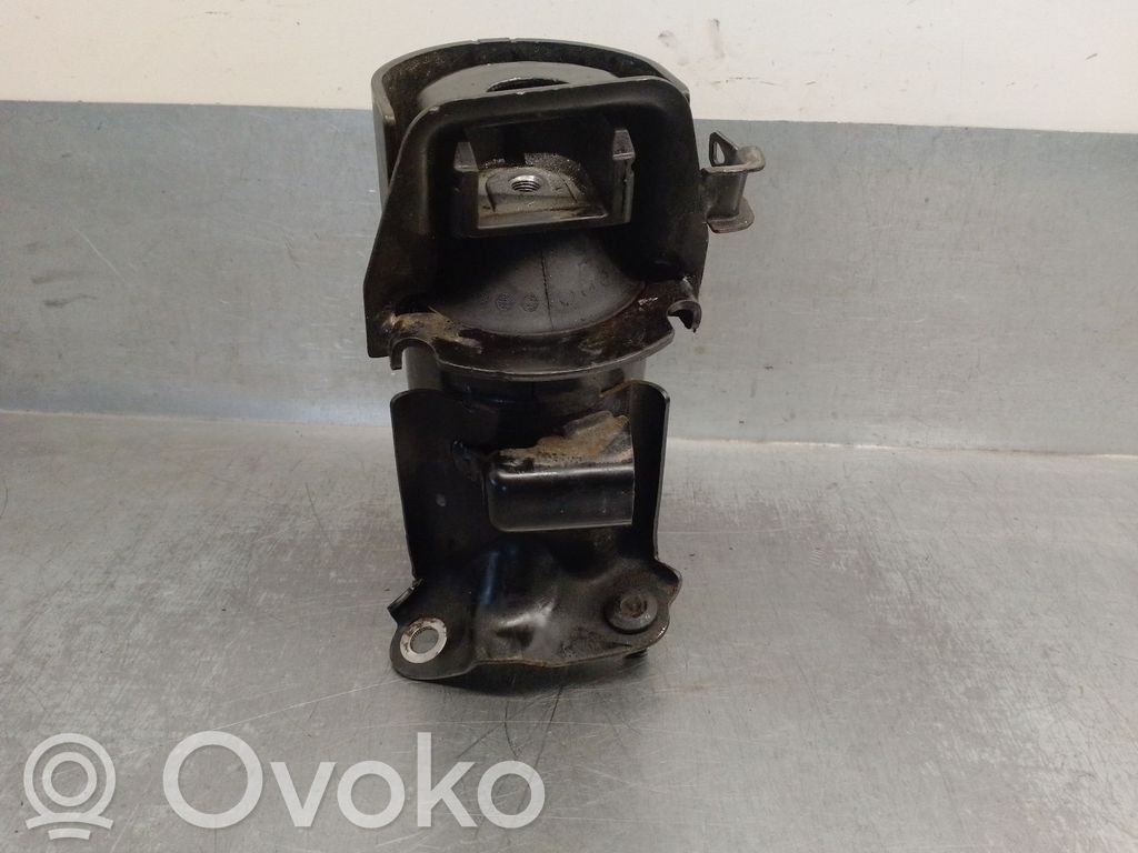 Toyota RAV 4 (XA50) Engine mount bracket 