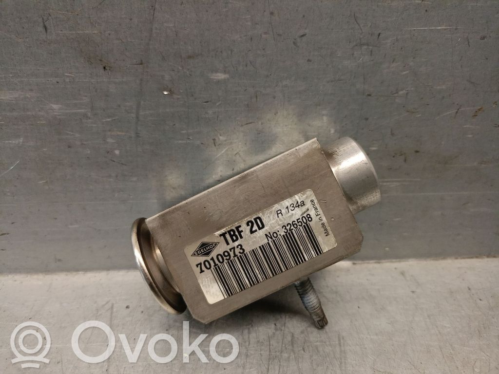 Volvo XC60 Radiator răcire A/C (condensor) 