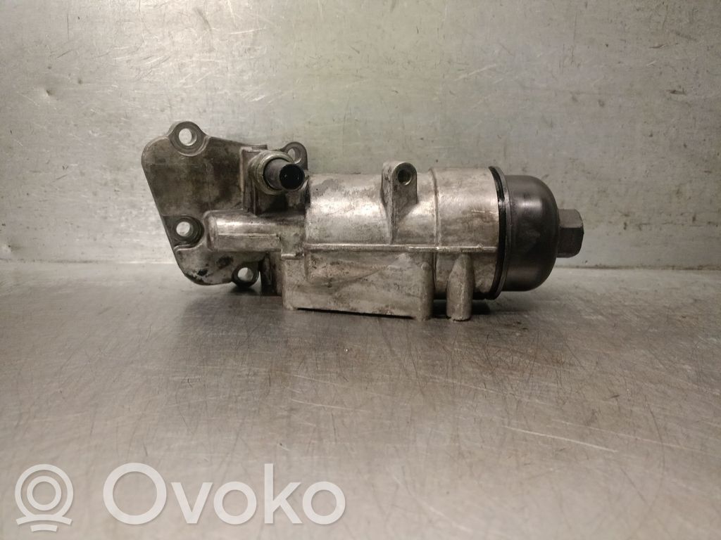 Hyundai Getz Oil filter mounting bracket 