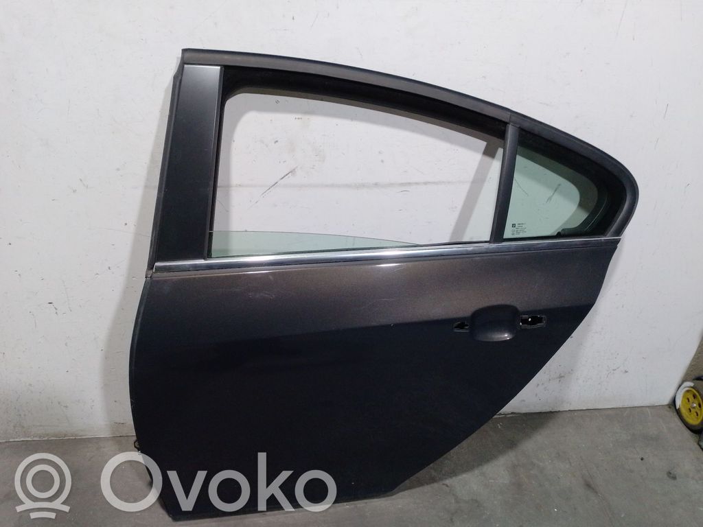 Opel Insignia A Puerta trasera 