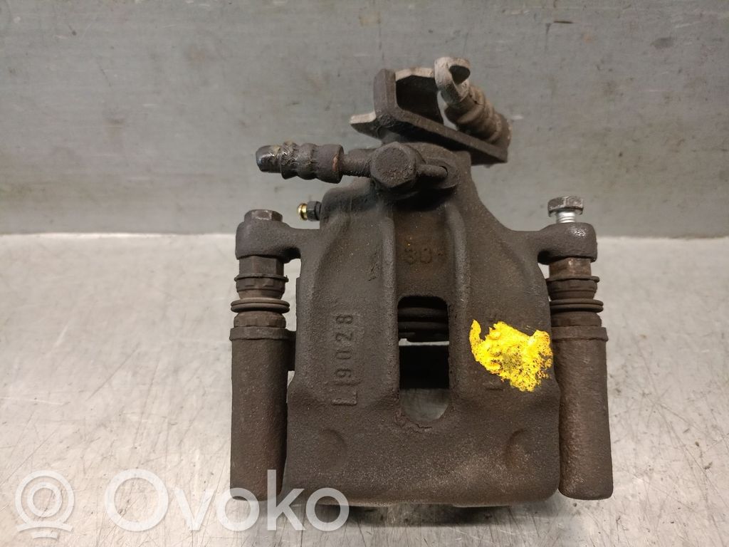 Volvo S40, V40 Takajarrusatula 