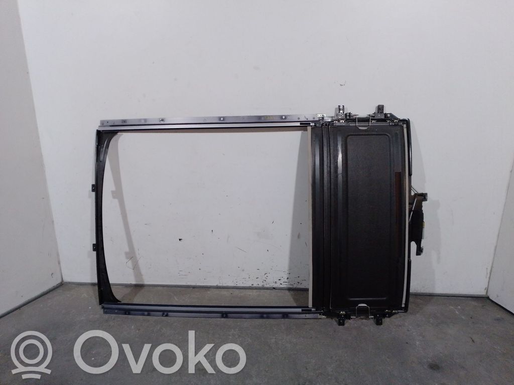 Nissan Qashqai Tapițerie capotă 