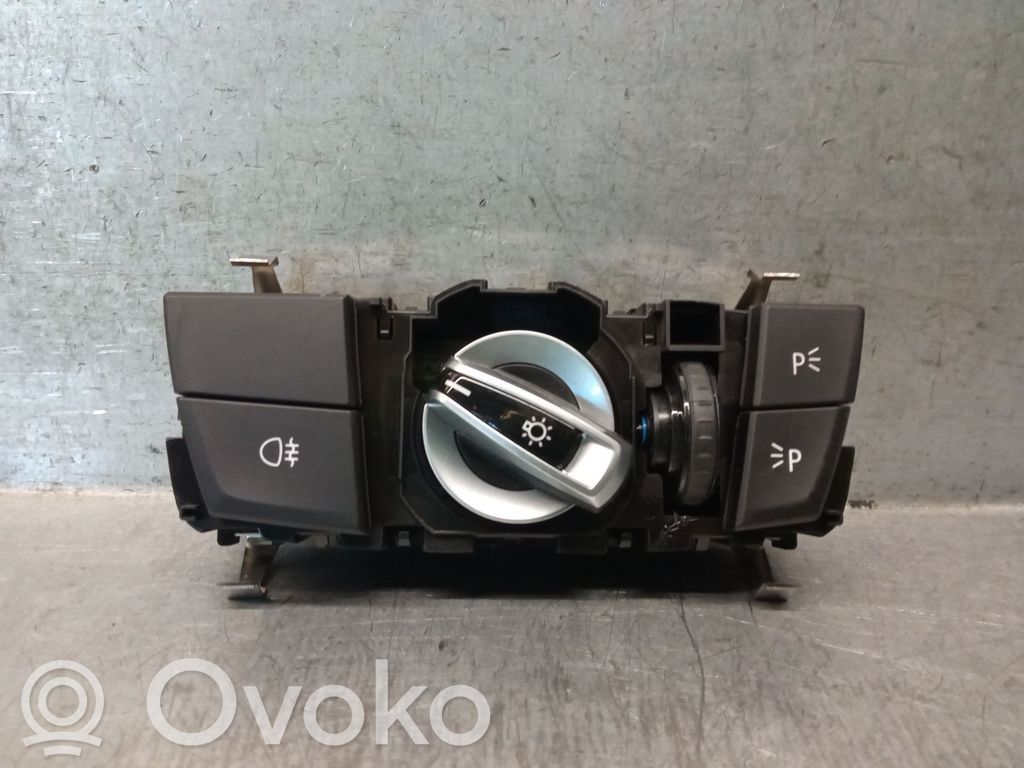 BMW X3 G01 Panel lighting control switch 