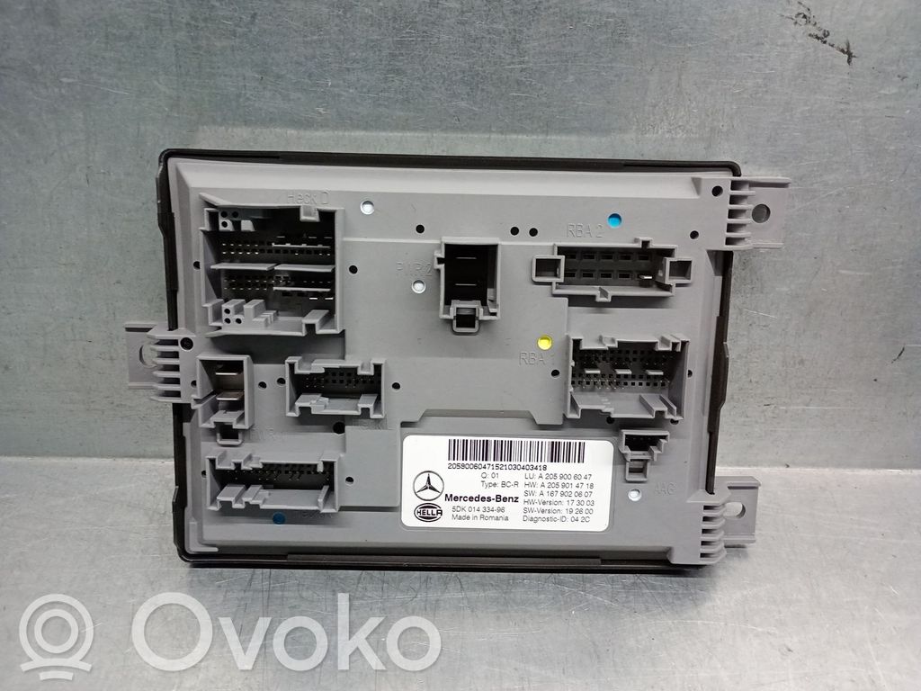 Skrzynka bezpieczników / Komplet   A2059006047,5DK01433496HELLA