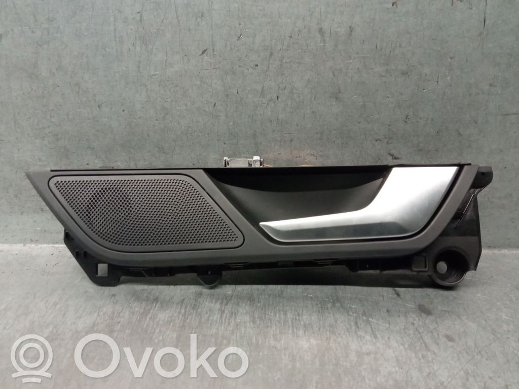 Audi A6 C7 Manecilla interna puerta trasera 