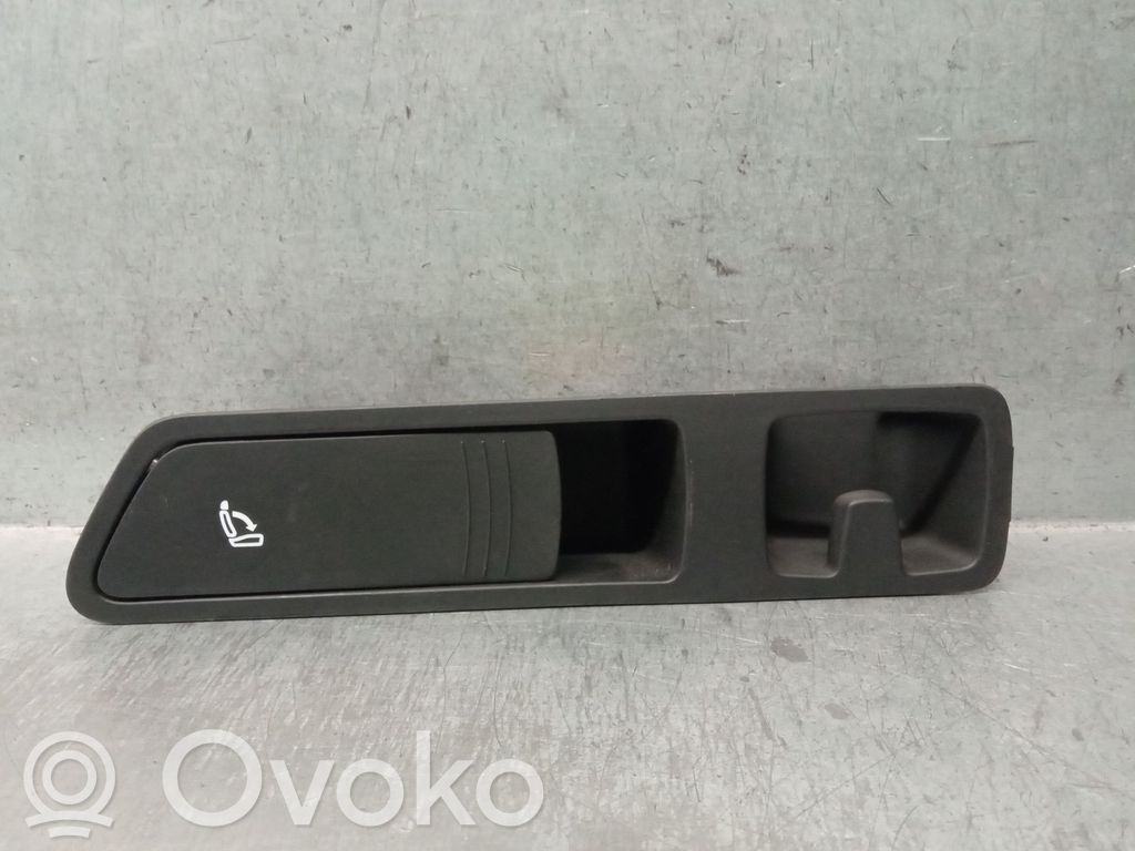 Comutator/buton multifuncțional   4K9885681,4K9885681