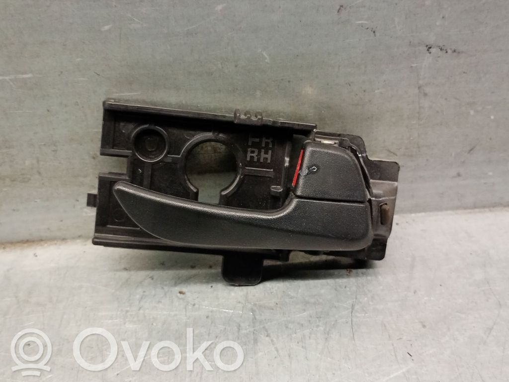 Hyundai i10 Front door interior handle 