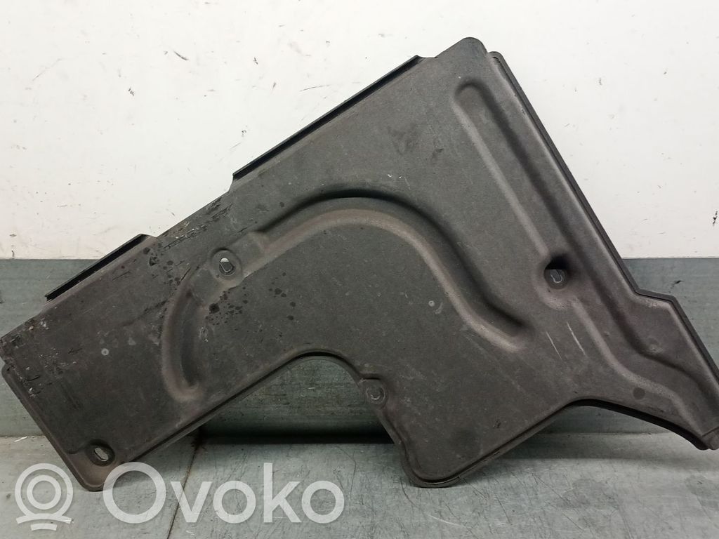 Placa protectora/protector antisalpicaduras motor   51717020537,51717020537