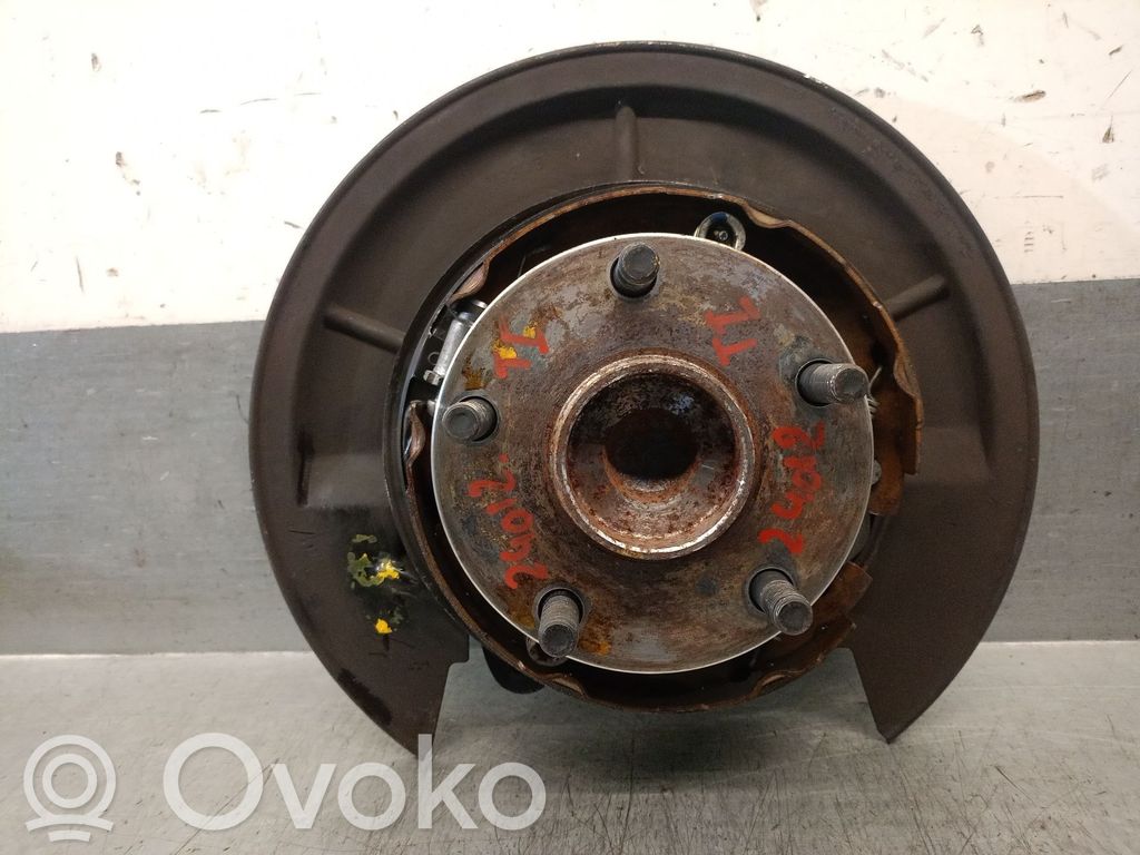 Toyota Corolla E140 E150 Braț cu fuzetă spate 
