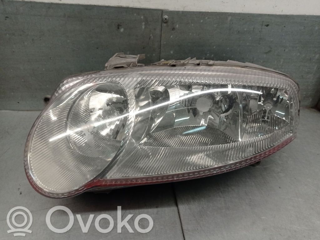 Alfa Romeo 147 Faro/fanale 