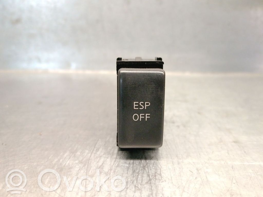 Nissan Qashqai+2 Multifunctional control switch/knob 
