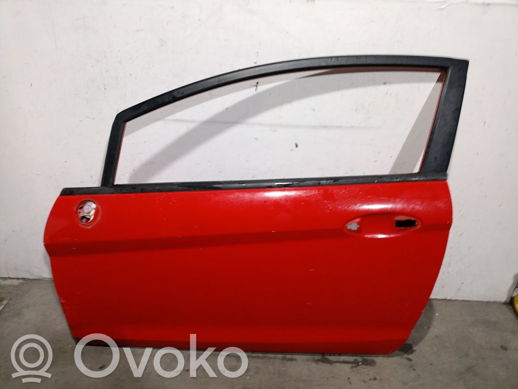 Ford Fiesta Дверь 