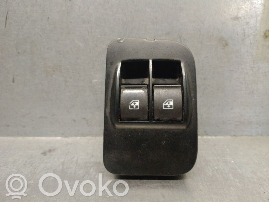 Peugeot Bipper Electric window control switch 