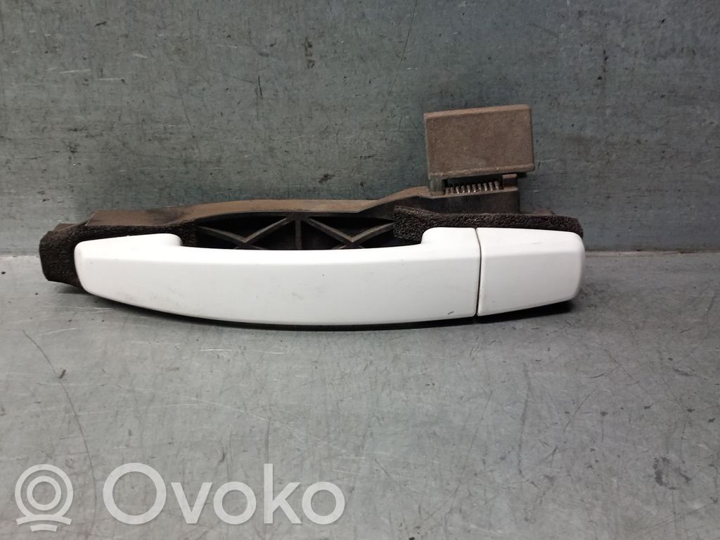 Manecilla externa puerta trasera   95022924,4820268