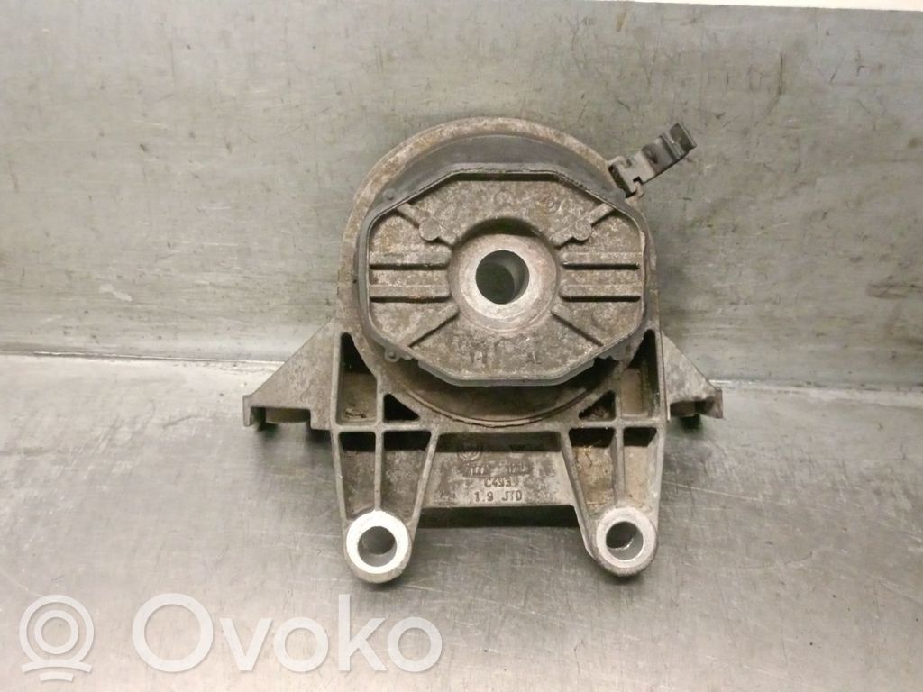 Lancia Delta III Engine mount bracket 