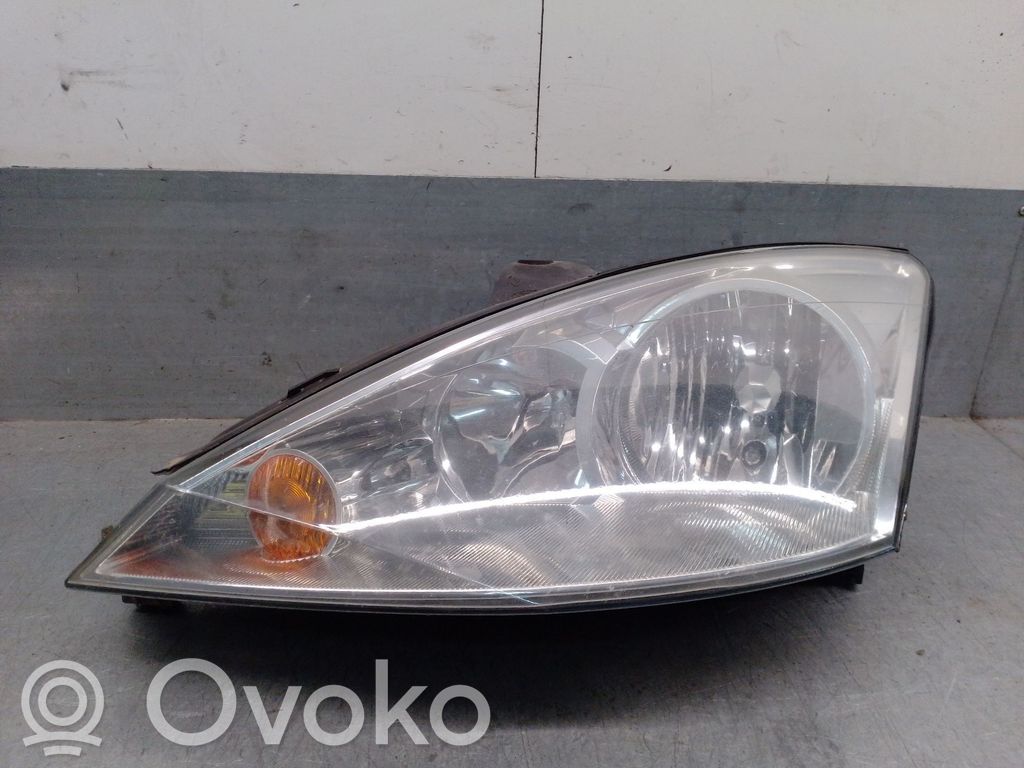 Ford Focus Headlight/headlamp 