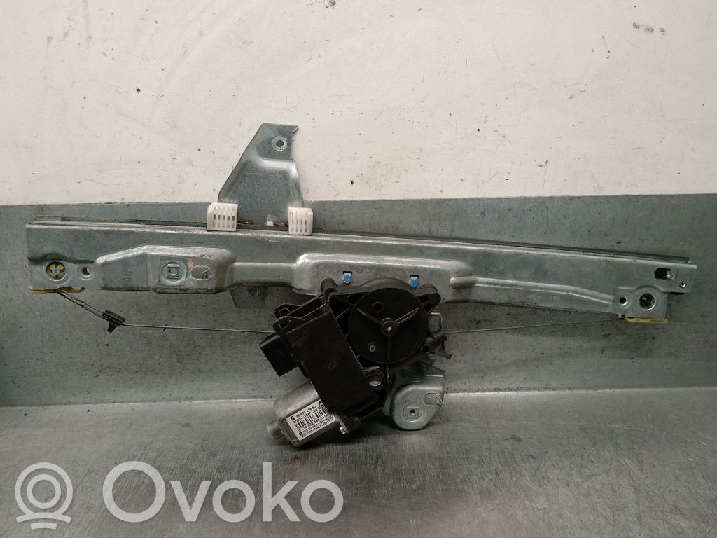Peugeot 308 Macara geam față manuală 